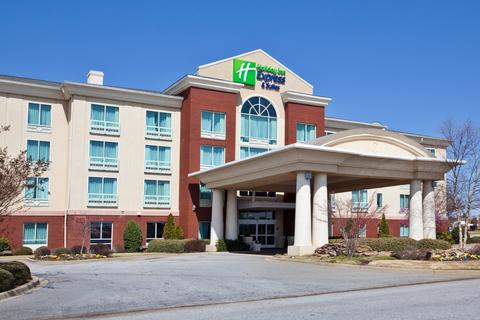 Holiday-Inn-Express-Hotel-Suites-I-26-US-29-AT-WESTGATE-MALL-Hotel-Exterior-4-DEF-050715