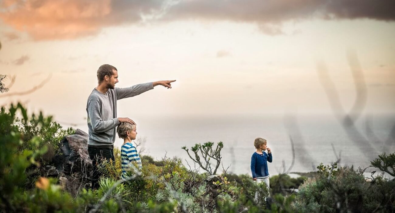 The family life in Harmony with awesome nature.